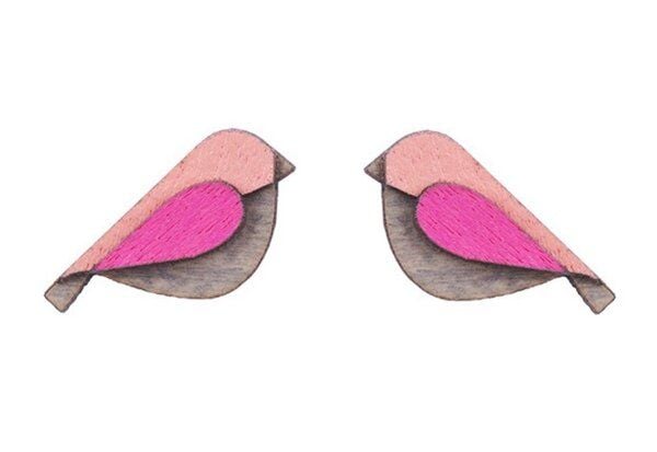 BeWooden Ohrstecker mit Holzdetails | "Bird" Ohrringe | 2 Farbvarianten von BeWooden