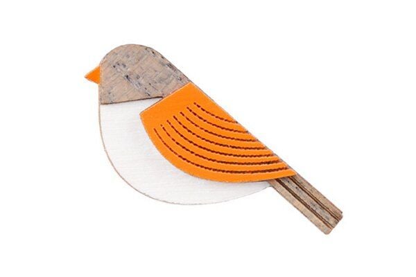 BeWooden Orange Cutebird Holzbrosche – handgefertigter, nachhaltiger Schmuck aus Holz von BeWooden