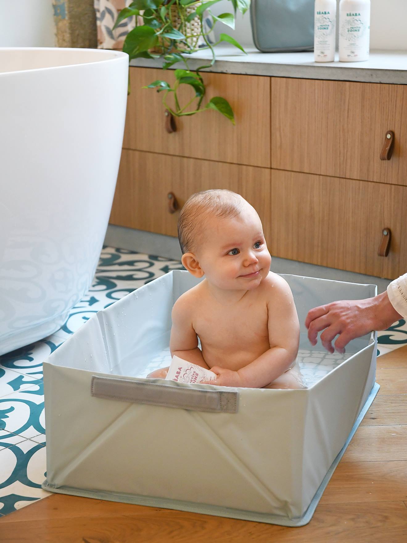 Faltbare Baby Badewanne POP UP CAMELEO BEABA von Beaba
