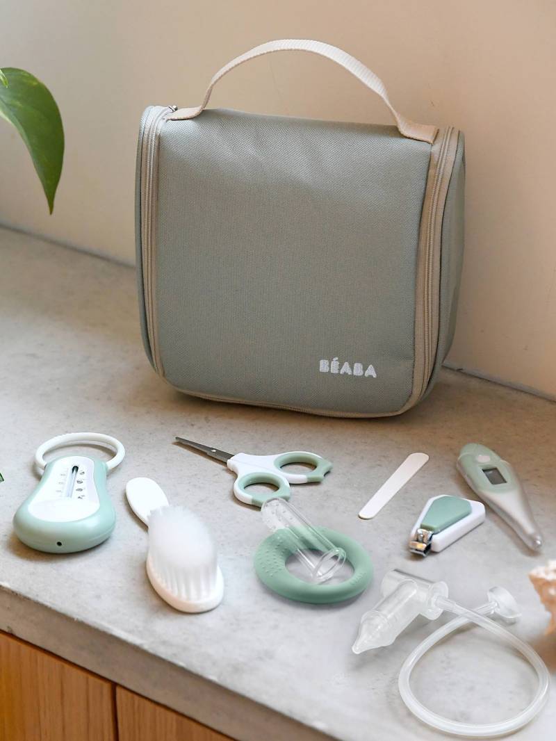 Pflege-Set Waschbeutel & 10 Accessoires Baby BEABA salbei von Beaba