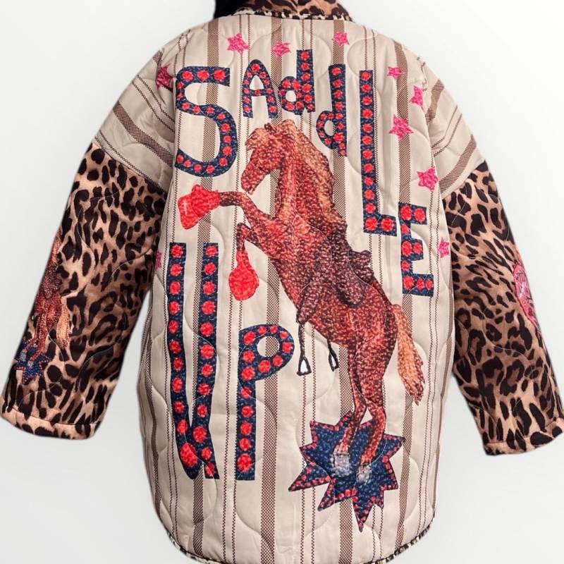 Damen Boho Hippie Herbst Winter Steppjacke Mit Leopardenmuster Und Pferdemotiv von BeachAddictShop