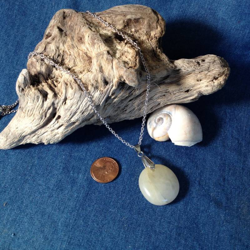 Anhänger Aus Natürlichen Kalifornien Strand-Kiesel Anhänger Aus Natürlichen Kalifornien Strand-Kiesel von BeachArtByWarren