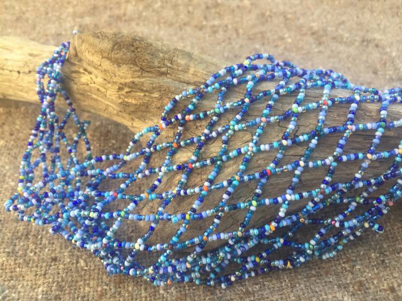 Blaue Perlenkette Handarbeit von BeachArtCraftsCyprus