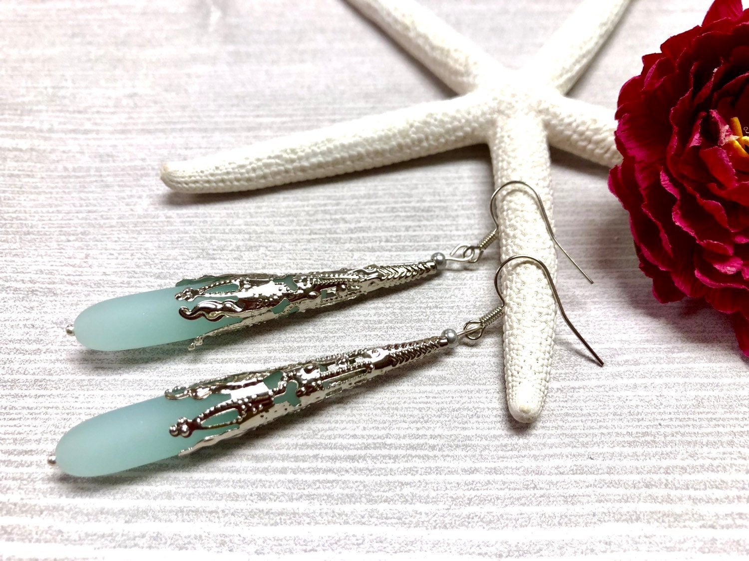 Sea Glass Teardrop Ohrringe, Aqua Blue Boho Schmuck, Sommer Brautjungfer Geschenk von BeachBoutiqueJewels