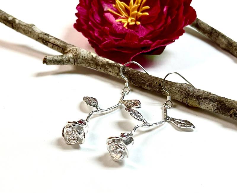 Silber Rose Ohrringe, Blume Schmuck, Rosebud Sommer Brautjungfer Geschenk von BeachBoutiqueJewels