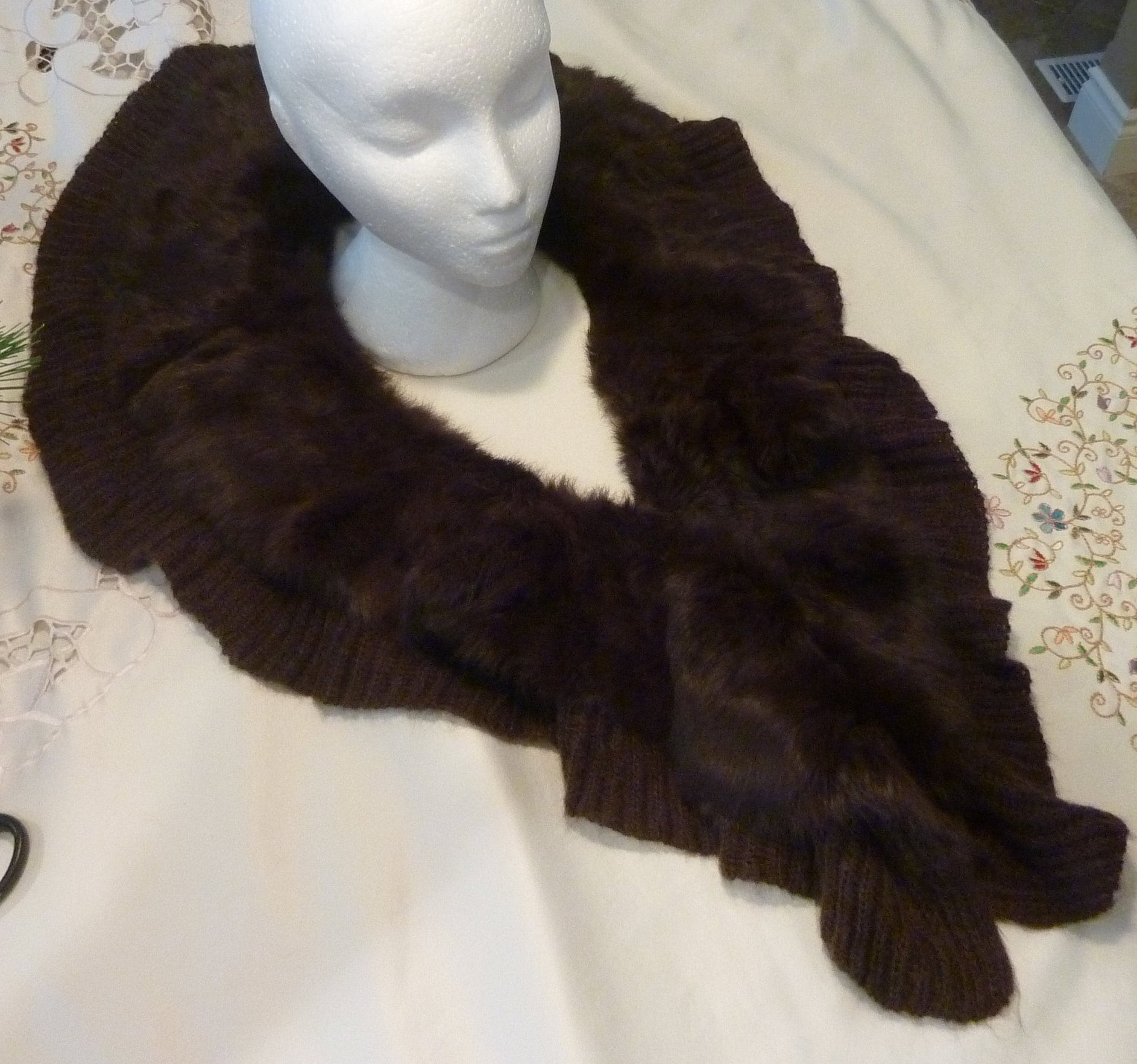 Vintage Kaninchen Pelz Schal - Danier Schokolade Braun Farbigen Kragen Luxuriöses Geschenk Für Diese Besondere Jemand von BeachBreezeBoutique