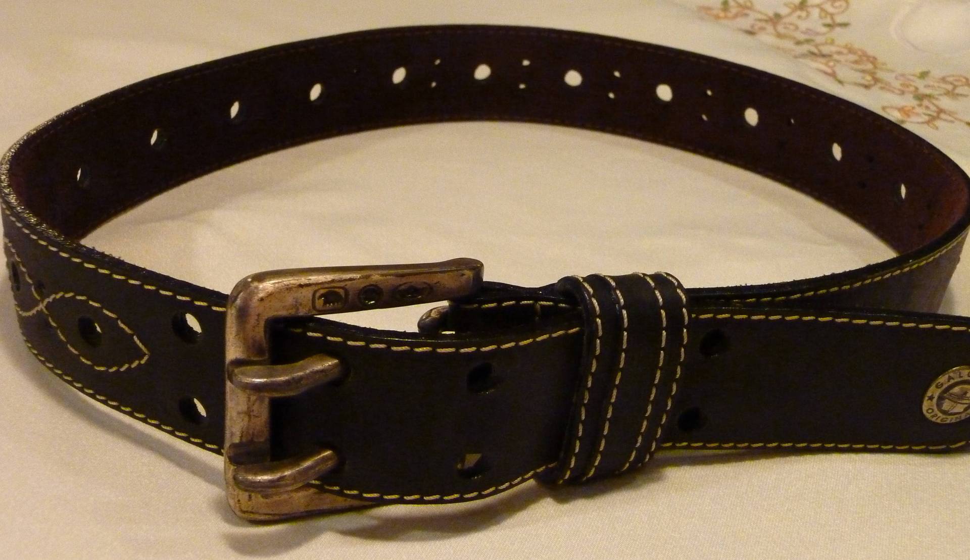 Vintage Ledergürtel - Antike Schwarze Farbe Galoppe Gürtel Größe 30 Silber Getönte Schnalle Geschenk Für Ihn von BeachBreezeBoutique