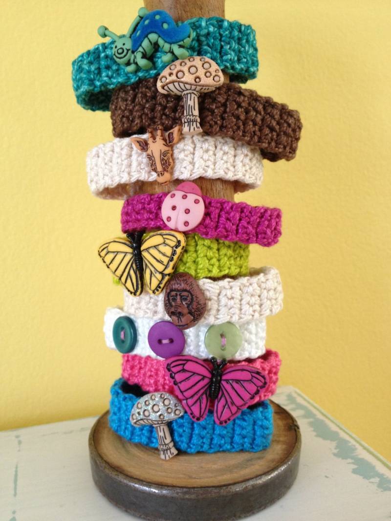 Freundschaft Armband Häkeln Wildtier Insekt Pilz Blume Buttons Bff Geschenk Kind Kleinkind Geburtstag Party Favor Natur Boho Hippie Retro von BeachDaisyJewelry