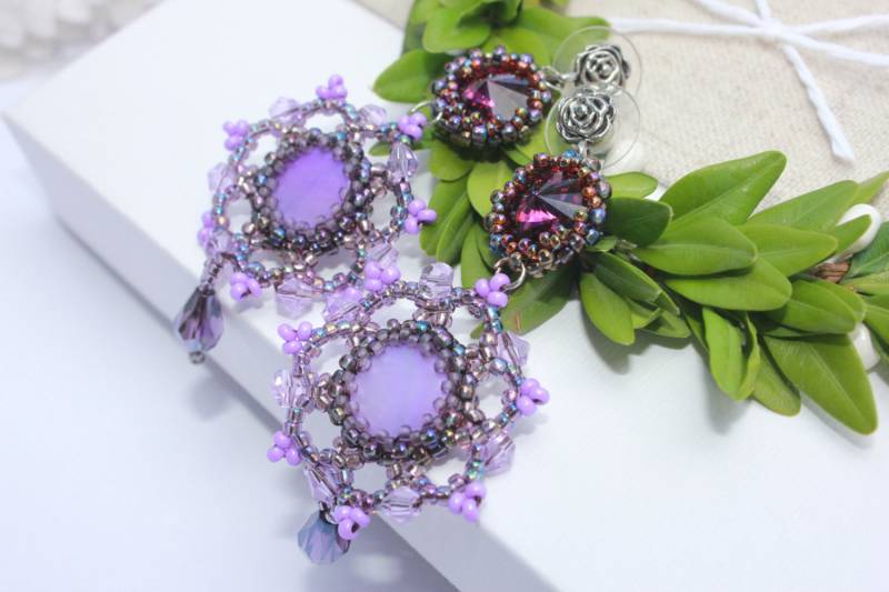 Lila Ohrringe Perlen Einzigartiges Geschenk Für Sie, Amethyst Swarovski-Kristall Und Mutter Der Perle Ohrringe, Lange Tropfen Frau Lila Ohrringe Perlen Einzigartiges Geschenk Für Sie, Amethyst Swarovski-Kristall Und Mutter Der Perle Ohrringe, Lange Tropfen Frau von BeadCreativityByOlia
