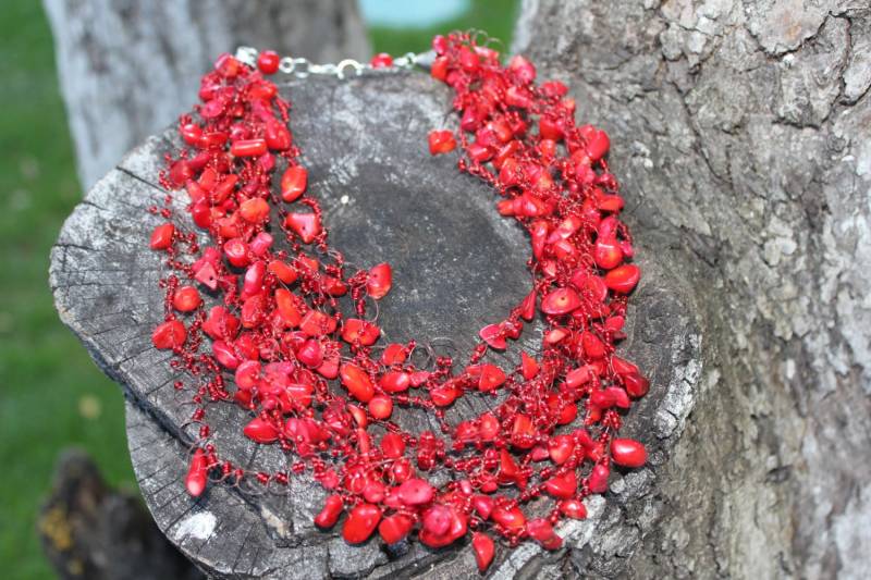 Weihnachten Personalisierte Weihnachtsgeschenk Für Ihre Mutter, Rote Koralle Halskette Multi-strang, Roh Geburtsstein Kristall Halskette Weihnachten Personalisierte Weihnachtsgeschenk Für Ihre Mutter, Rote Koralle Halskette Multi-strang, Roh Geburtsstein Kristall Halskette von BeadCreativityByOlia