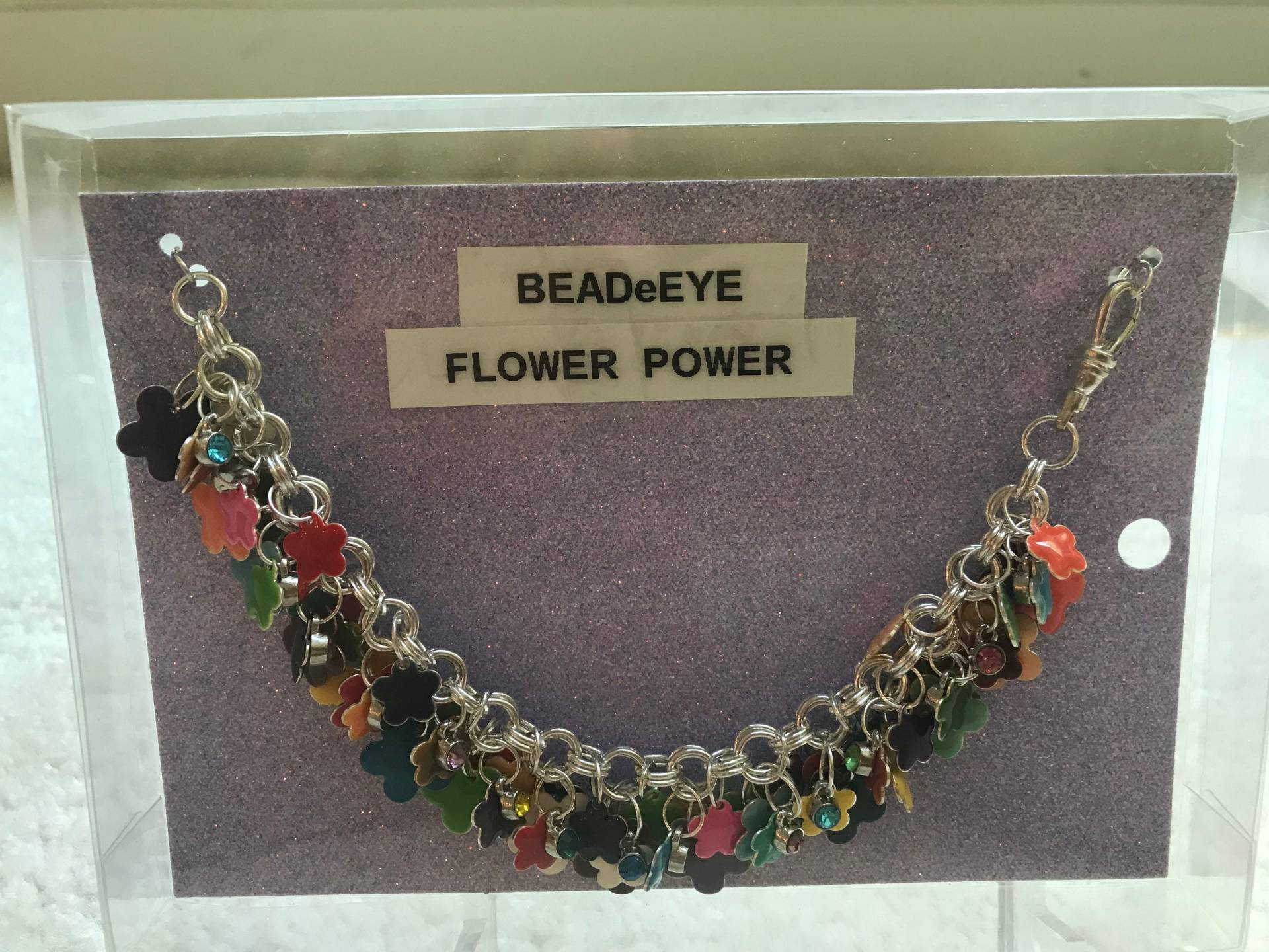 Flower-Power-Explosion-Epoxy-Charm-Armband Flower-Power-Explosion-Epoxy-Charm-Armband von BeadEeye