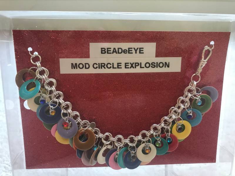 Mod Kreis-Explosion-Epoxy-Charm-Armband Mod Kreis-Explosion-Epoxy-Charm-Armband von BeadEeye