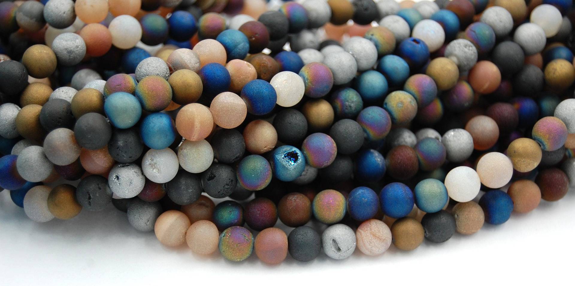 6 Mm Gemischte Druzy Achat Runde -15-Zoll-strang 6 Mm Gemischte Druzy Achat Runde -15-Zoll-strang von BeadGirlzBoutique