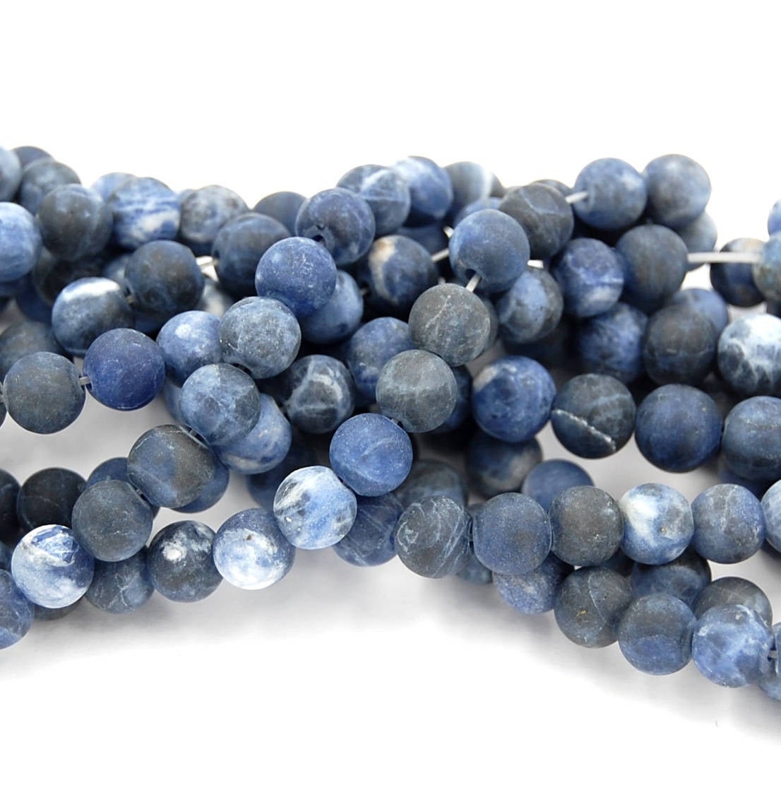 8mm Matt Sodalith | A Grade Perlen Gefrostet -14, 75 Zoll Strang 8mm Matt Sodalith | A Grade Perlen Gefrostet -14, 75 Zoll Strang von BeadGirlzBoutique