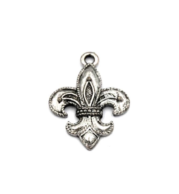 Fleur-De-Lis Charm Zinn -1 Fleur-De-Lis Charm Zinn -1 von BeadGirlzBoutique