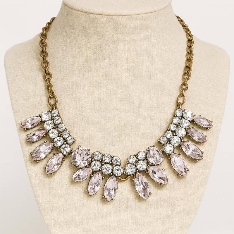 Spring Street Strass Bib Halskette Lavendel & Bergkristall, Y2K Glam Spring Street Strass Bib Halskette Lavendel & Bergkristall, Y2K Glam von BeadHappyGiftCrew