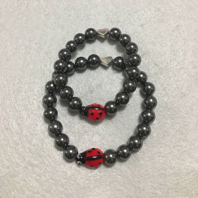 Mama Und Ich Wunderbarer Marienkäfer Passende Armbänder - Hämatit Edelstein Perlen Geschenke Für von BeadLetsbyNatalie