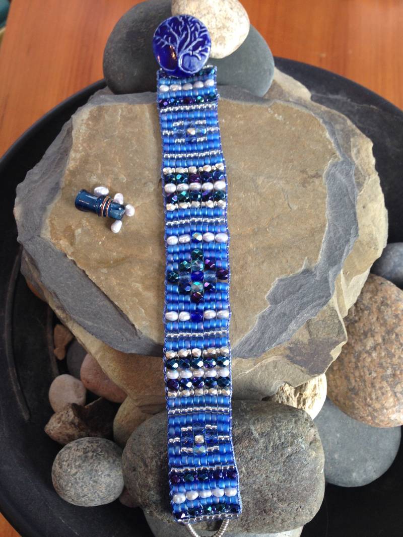 Blaue Perlen Armband Blaue Perlen Armband von BeadLoomery