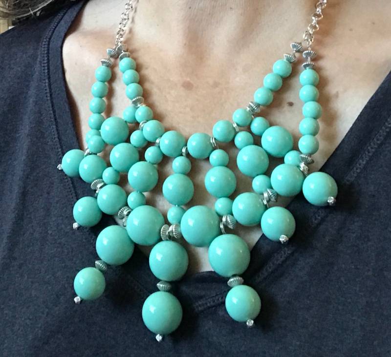 Mint Grün Chunky Bubble Lätzchen Perlen Halskette von BeadMeetsGirl