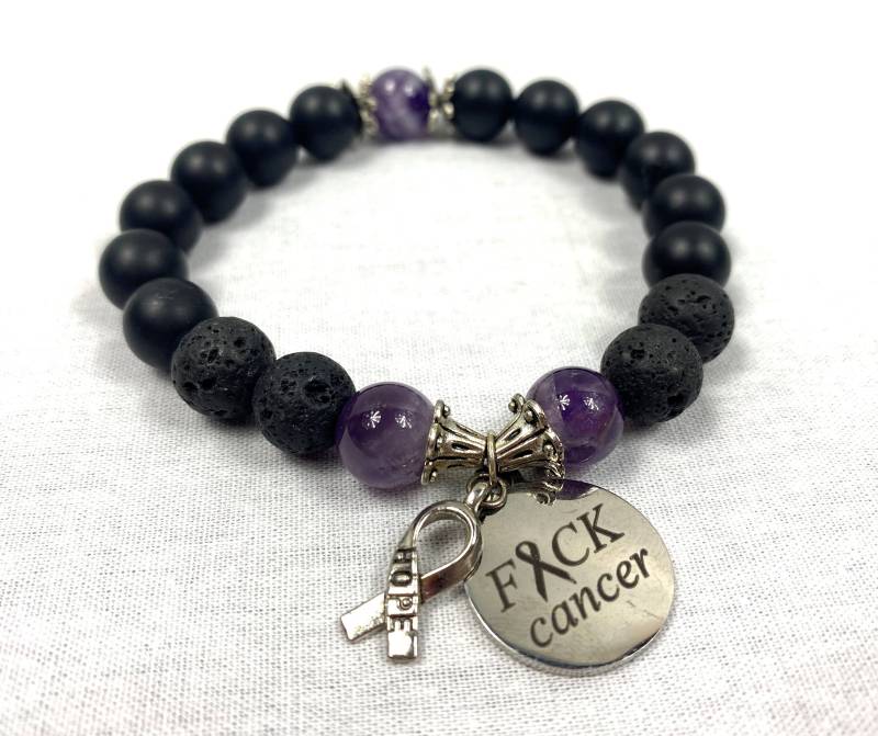 Purple Awareness Armband - Schwarze Version Purple Awareness Armband - Schwarze Version von BeadMode