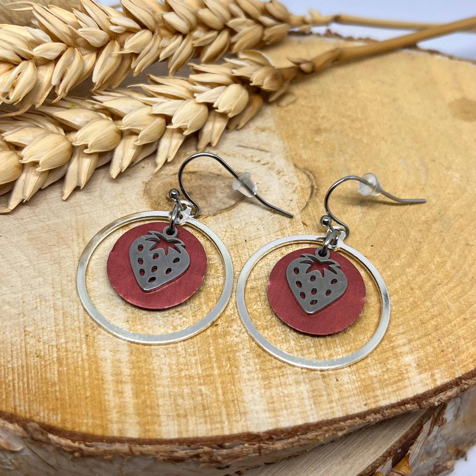 Filigrane Ohrringe Mit Erdbeeren von BeadNes