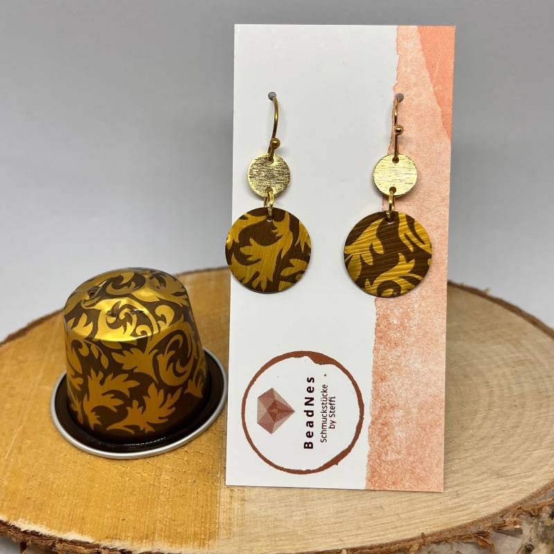 Kaffeekapsel Ohrringe "Gold Braun Ornamente" von BeadNes
