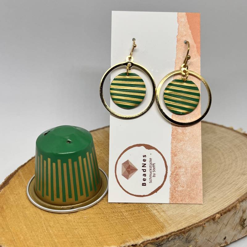 Kaffeekapsel Ohrringe "Kreis Gold Grün Gestreift" von BeadNes