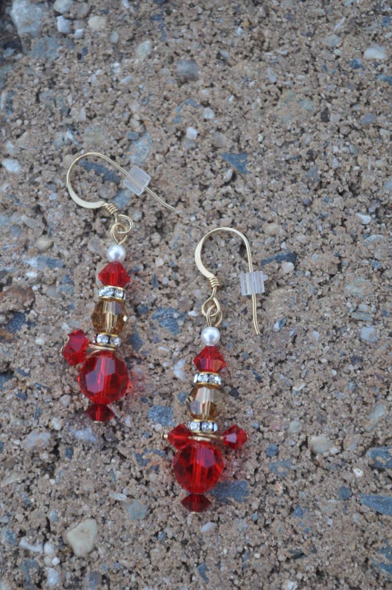 Weihnachtsmann Ohrringe von BeadOnAWireBoutique