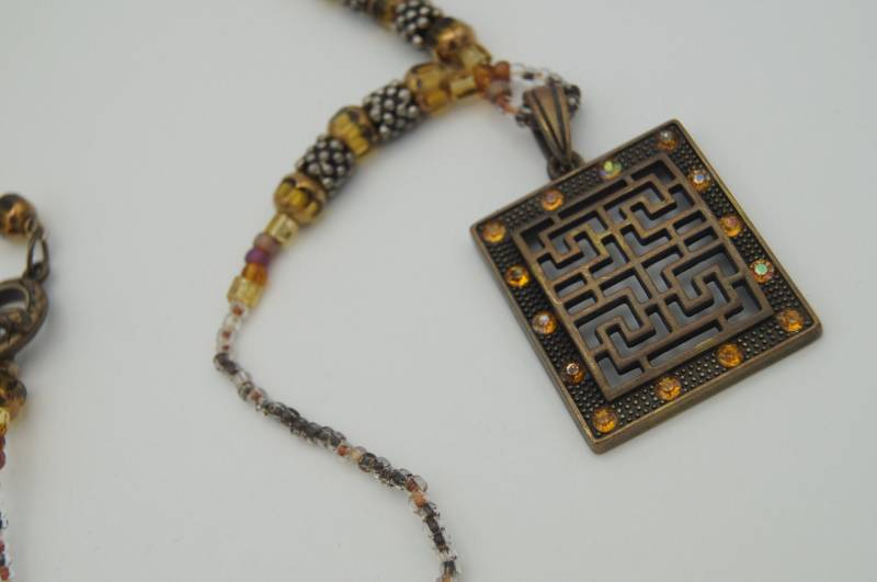 Exotically Square Anhänger Halskette von BeadOriginalsbyJudi