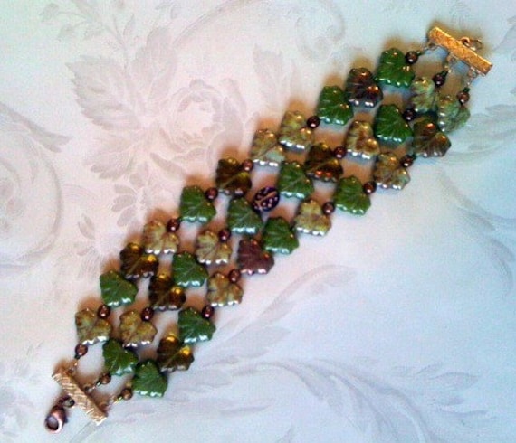 Marienkäfer Inmitten Der Blätter Armband Marienkäfer Inmitten Der Blätter Armband von BeadRee