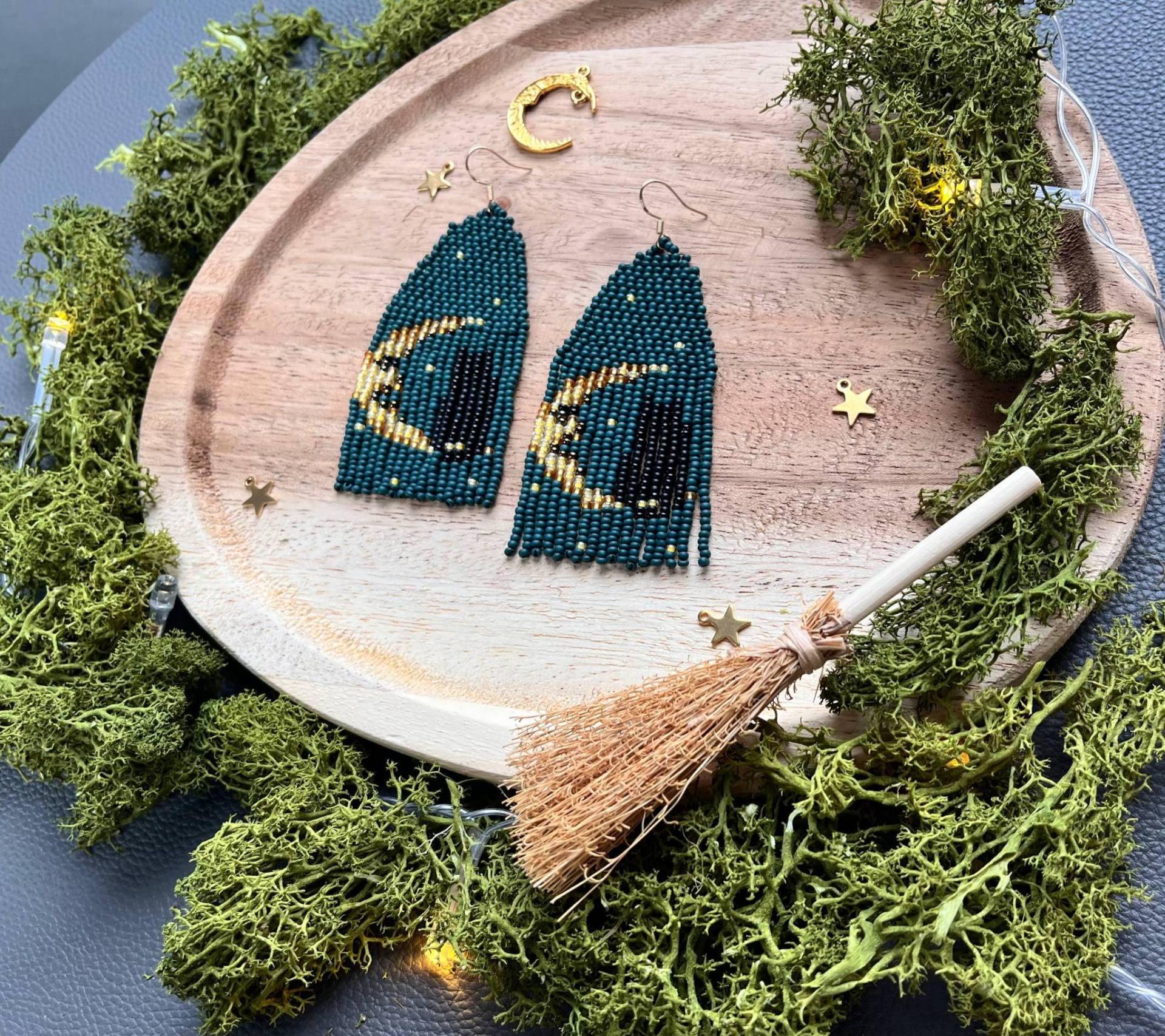 Schwarze Katze Ohrringe Mond Boho Handgewebte Ohrringe, Boho Perlen Schmuck, Wunderlich, Hexe von BeadandBergamot