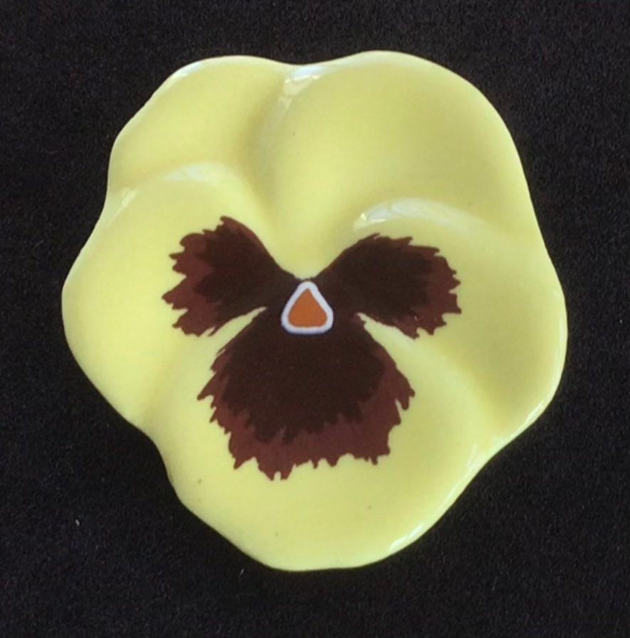 Avon Gelbe, Braune Porzellan Stiefmütterchen Pin, Brosche, Blume, Vintage | Z2 Avon Gelbe, Braune Porzellan Stiefmütterchen Pin, Brosche, Blume, Vintage | Z2 von Beadazzle27