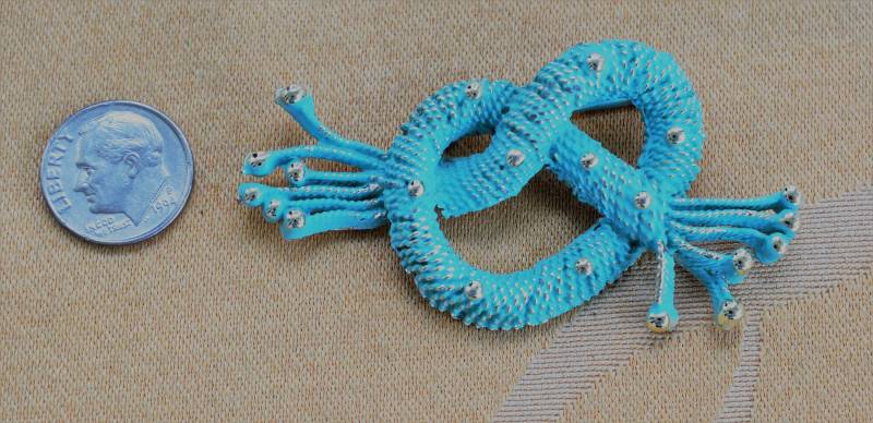 Blau-Grün-Knoten-Brosche, Pin, Gold-Ton, Vintage | W15 von Beadazzle27