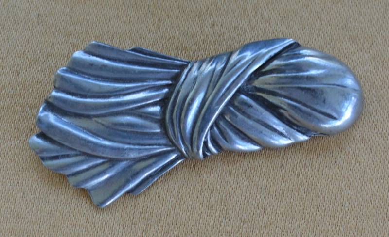 Hübsches Vintage Zinnband, Schärpenbrosche, "Seagull Pewter Canada 1988" | Ag10 Hübsches Vintage Zinnband, Schärpenbrosche, "Seagull Pewter Canada 1988" | Ag10 von Beadazzle27