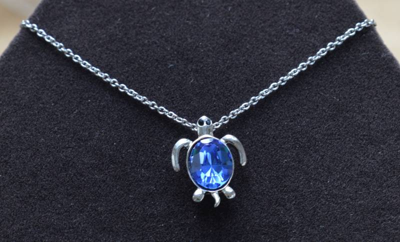 Swarovski Blue Schildkröte Pendant Halskette, Silber Platziert, 18 "-19-1/2" | Tb104 von Beadazzle27