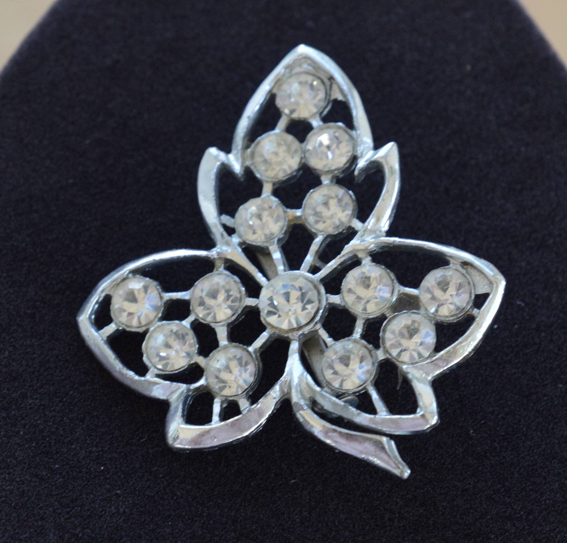 strass Blatt Brosche, Pin, Silberfarbene, Vintage | Ab13 strass Blatt Brosche, Pin, Silberfarbene, Vintage | Ab13 von Beadazzle27