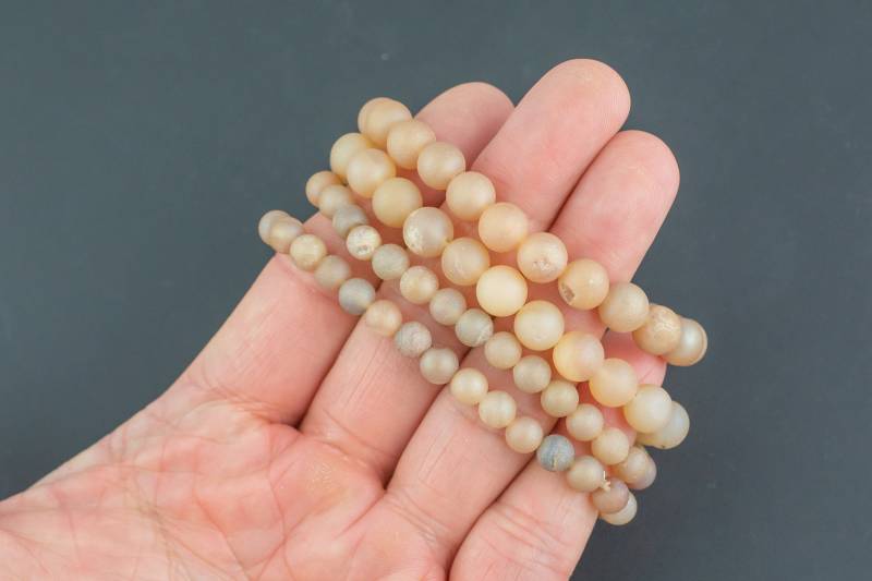 Matte Light Rust Metallic Quartz Druzy Größe 6 Mm Und 8 Mm - Handgefertigt in Den Usa - Ca. 7 "Armband Kristallarmband von Beadboat1