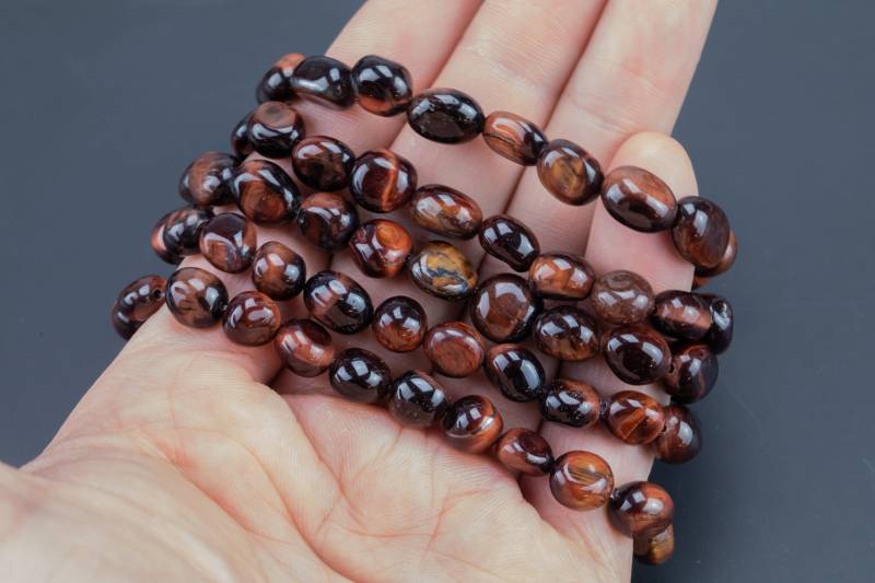 Rot Tigerauge Edelstein Armband Stretchy String Oval Natürliche Armbänder - Nugget von Beadboat1