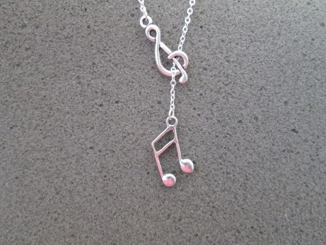 Lariat-Halskette Für Musikliebhaber von BeadedDesignsJacquie