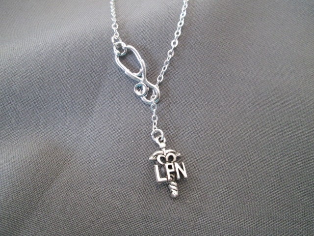 Wählen Sie Ihre Länge - Lpn Krankenschwester Halskette Lariat von BeadedDesignsJacquie