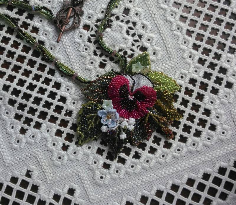 stiefmütterchen Halskette, Fuchsia Und Weiß stiefmütterchen Halskette, Fuchsia Und Weiß von BeadedEndeavors