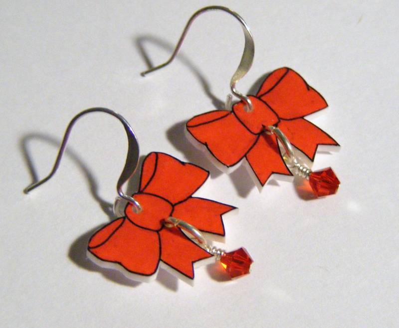 Kleine Bögen Mit Kristallen-Kunststoff-Ohrringe von BeadedFrog