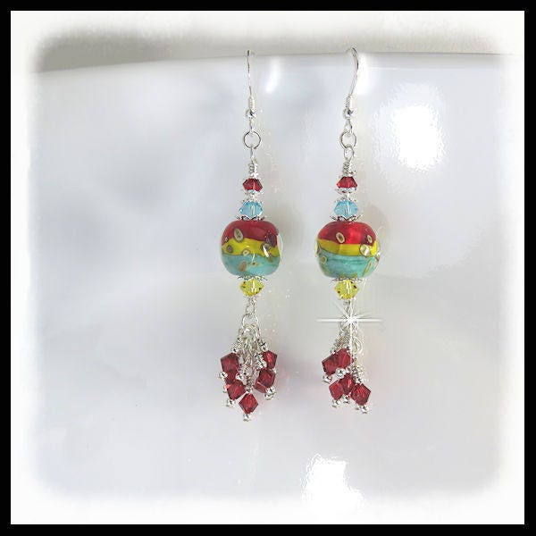 2410, Rot Gelb Und Petrol Ohrringe, Rote Kronleuchter Gelbe Cluster Lange von BeadedJewelryByRenee