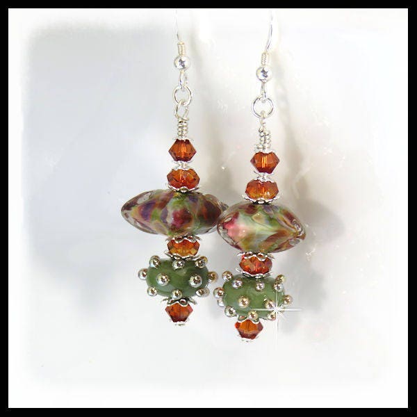 Lr362, Grün Und Kupfer Ohrringe, Herbst Schmuck, Herbstfarben, Lampwork Ohrringe von BeadedJewelryByRenee