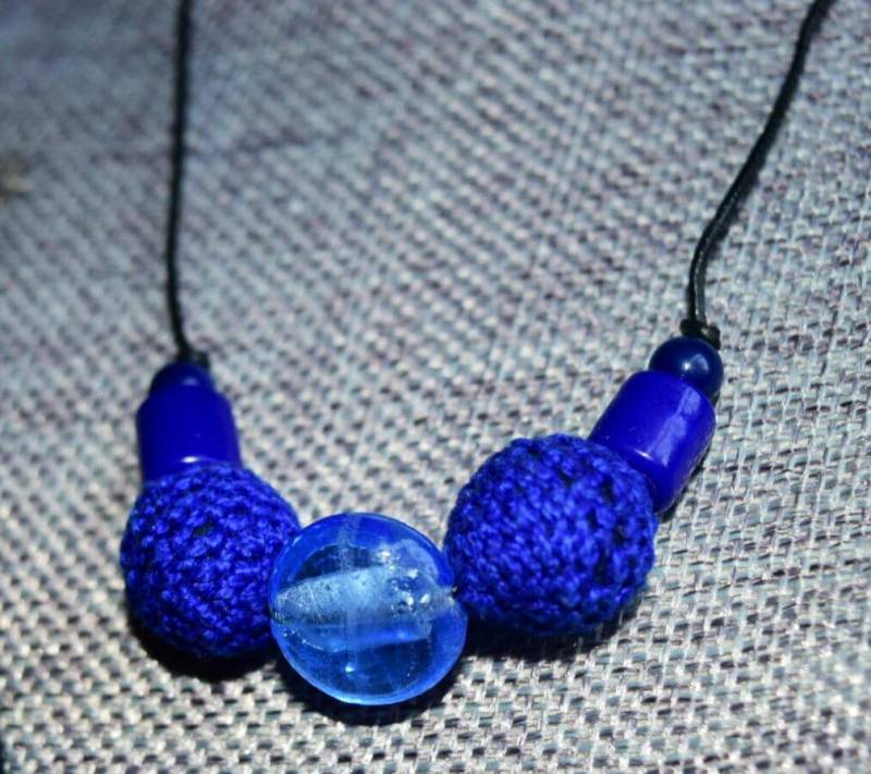 Kobalt Royal Blue Mesh Und Glasperle Schlichte Statement Kette von BeadedMania