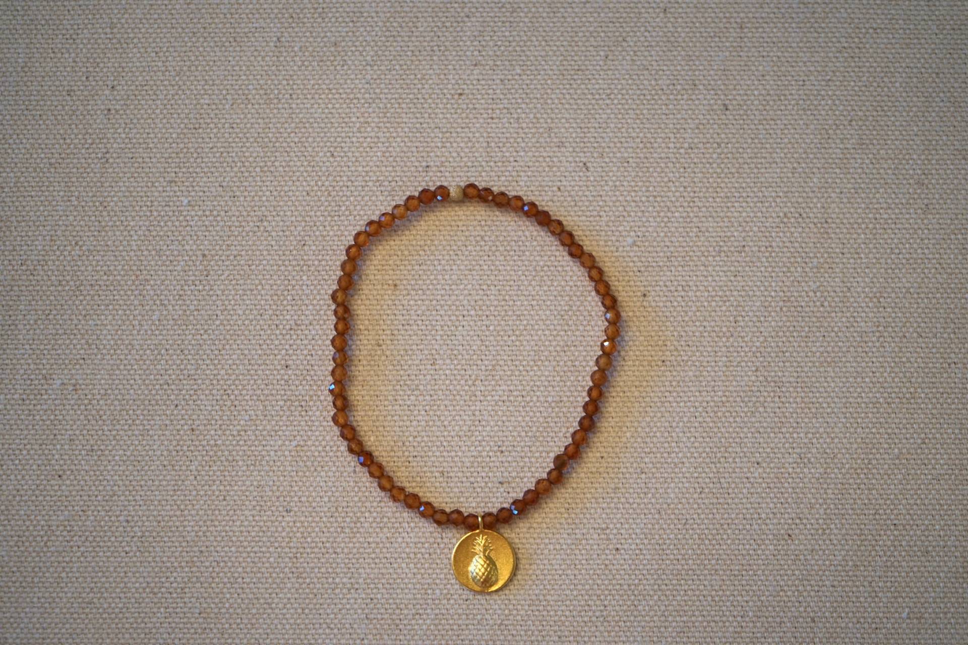 22 K Gold Füllen Ananas Münze Und Orange Granat, Charme, Halb Kostbaren Orange Wunderschönes Armband 22 K Gold Füllen Ananas Münze Und Orange Granat, Charme, Halb Kostbaren Orange Wunderschönes Armband von BeadingHartsCo