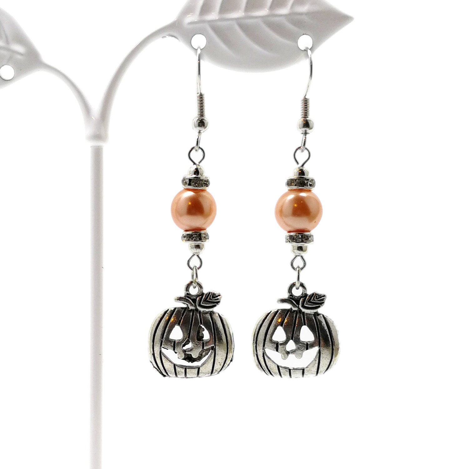 Handgefertigte Halloween Kürbis Kopf Ohrringe von BeadingStationUSA