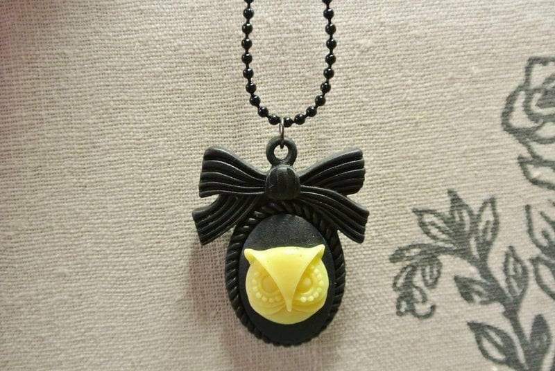 1 St. Kette Schwarz "Eule" von Beaditcologne