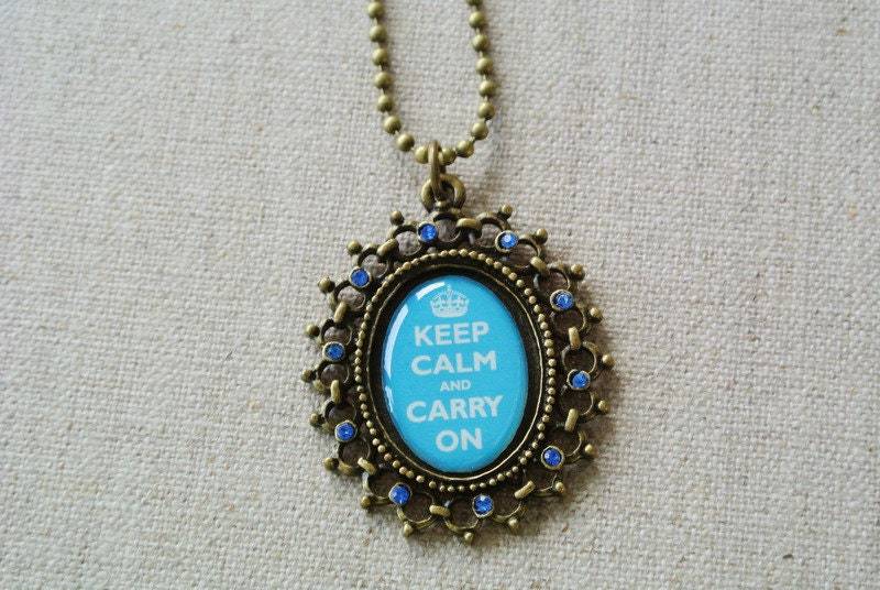 1 St.kette Blau Kristall "Keep Calm & Carry On" von Beaditcologne