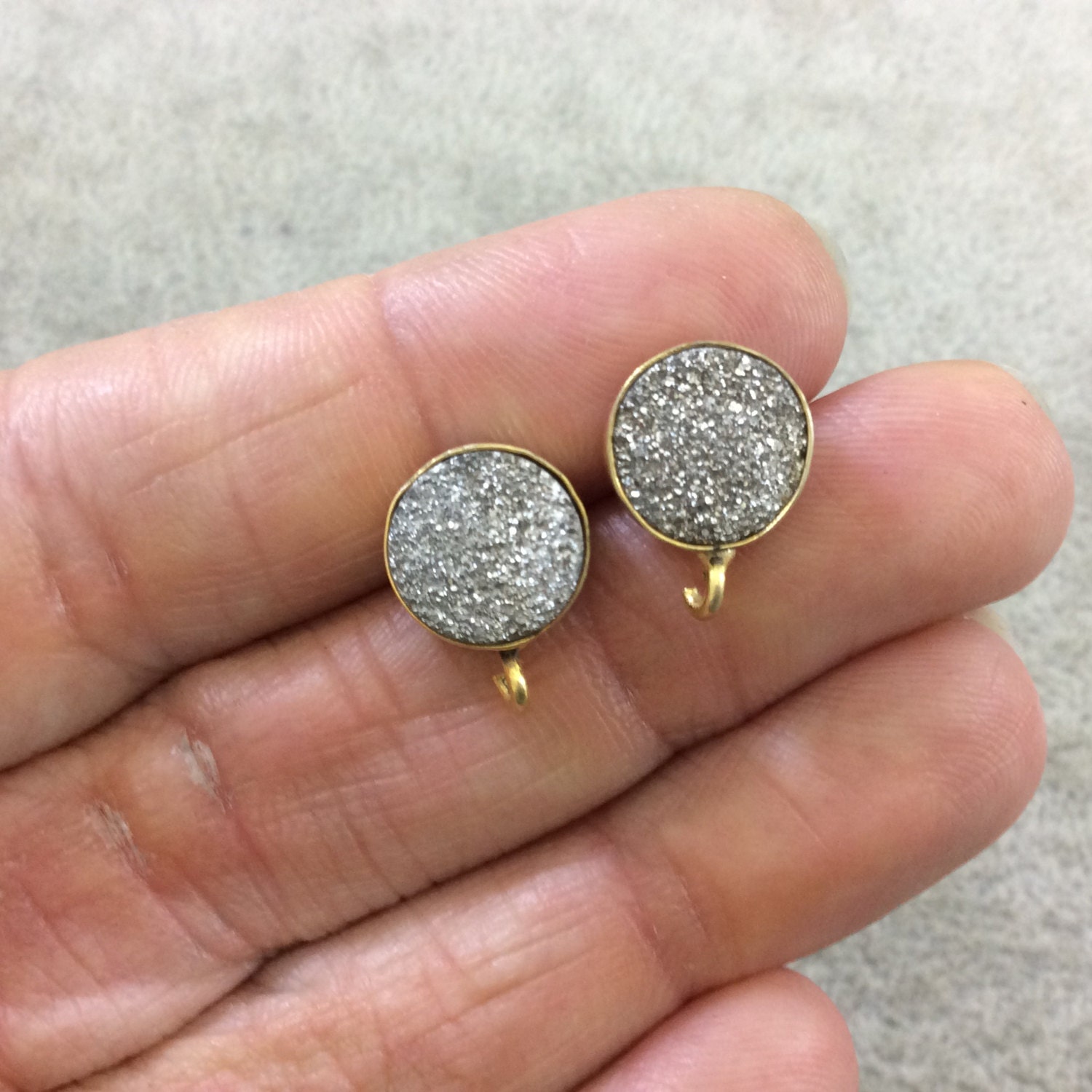 Silber Druzy Ohrstecker Vergoldet, 10 Mm Rund Silber Druzy Ohrstecker Vergoldet, 10 Mm Rund von Beadlanta